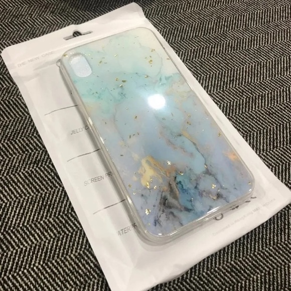 iPhone XR case - Picture 3 of 3